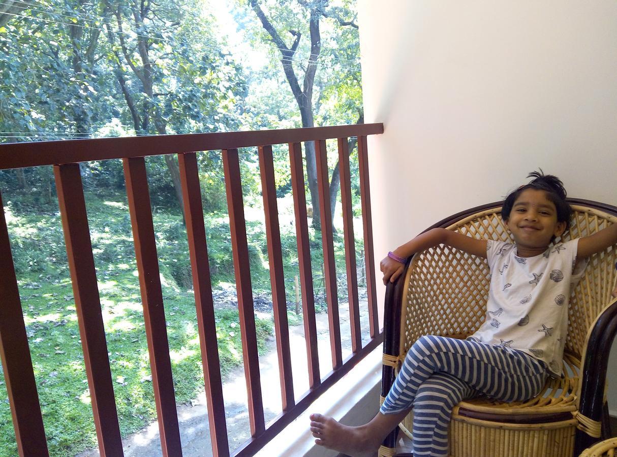 Wild Window - Forest View Homestay Thekkady Exterior photo
